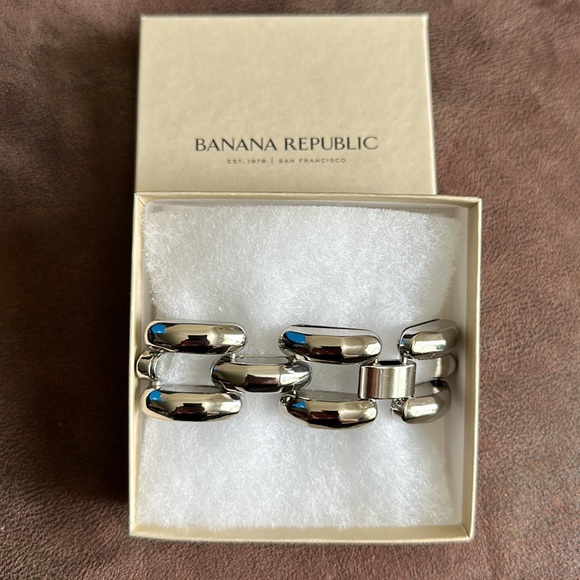 Banana Republic Bracelet - Picture 4 of 4